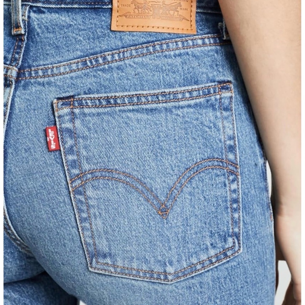 NWT Levi's wedgie high rise Ankle Jeans size 27